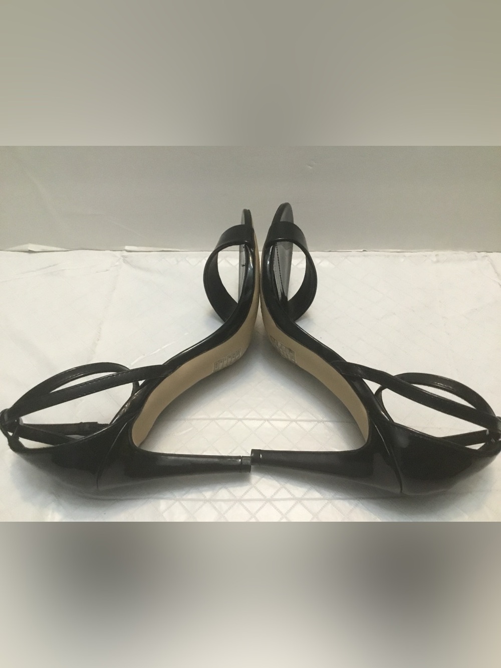 Forever 21 Black Patent Ankle Strap Heels Open Toe Glossy Size 6.5 Like New - Picture 5 of 13